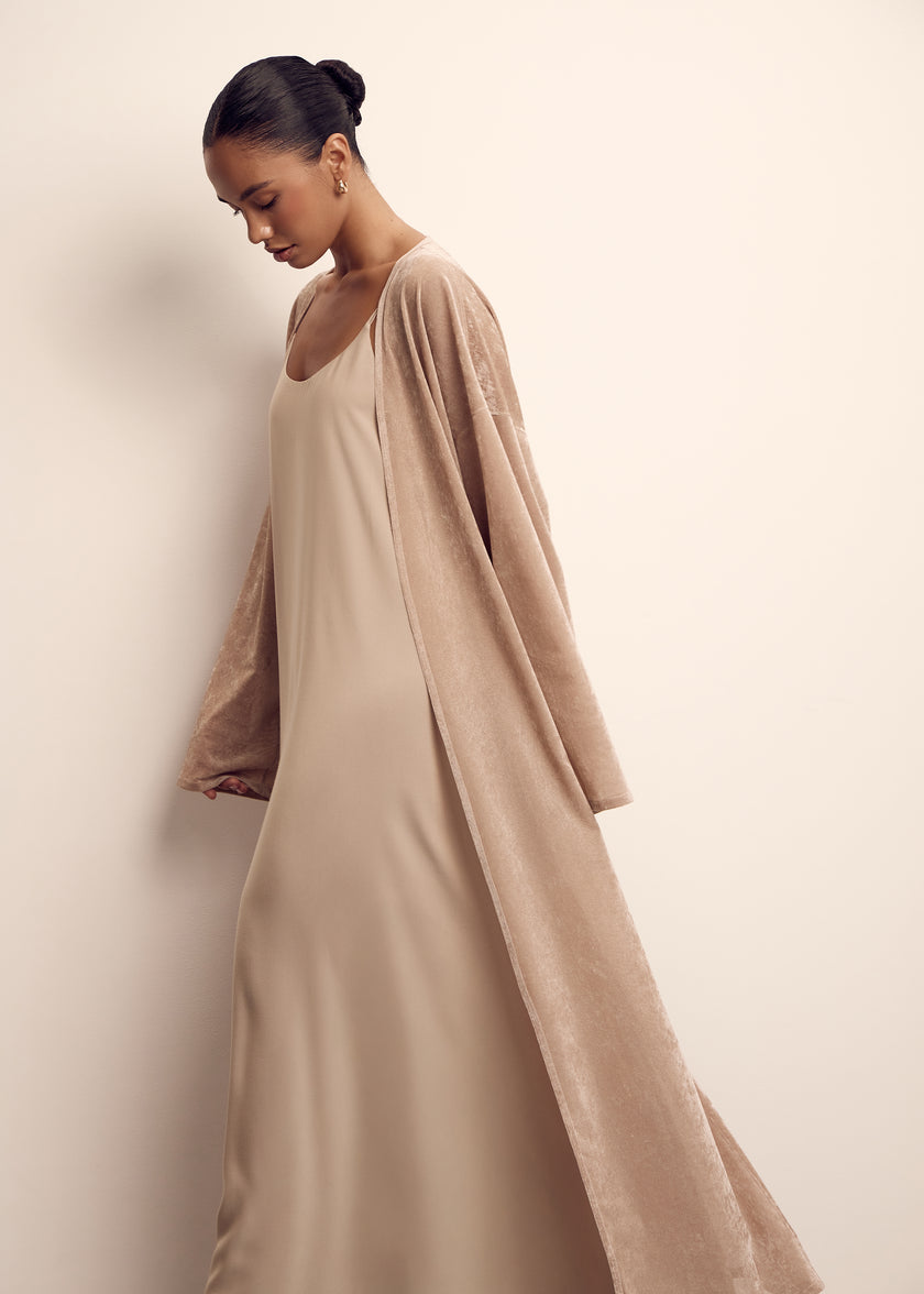 DALIYA cape, powder