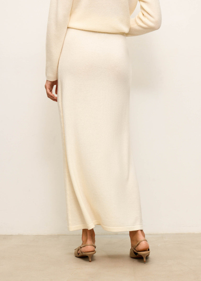 ALESSANDRA slit skirt, milk