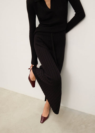 KIRA ribbed knit skirt with slit, black