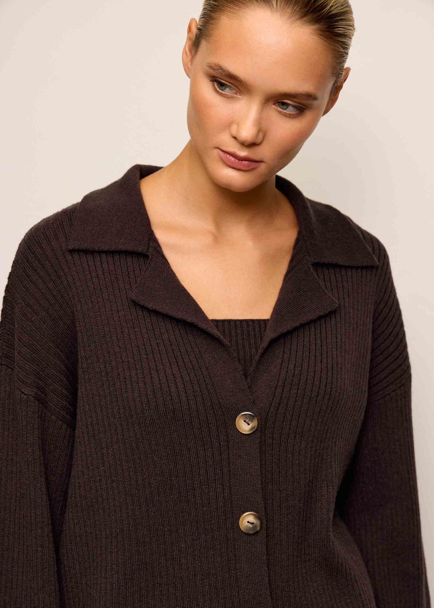 SORAYA cardigan, dark chocolate