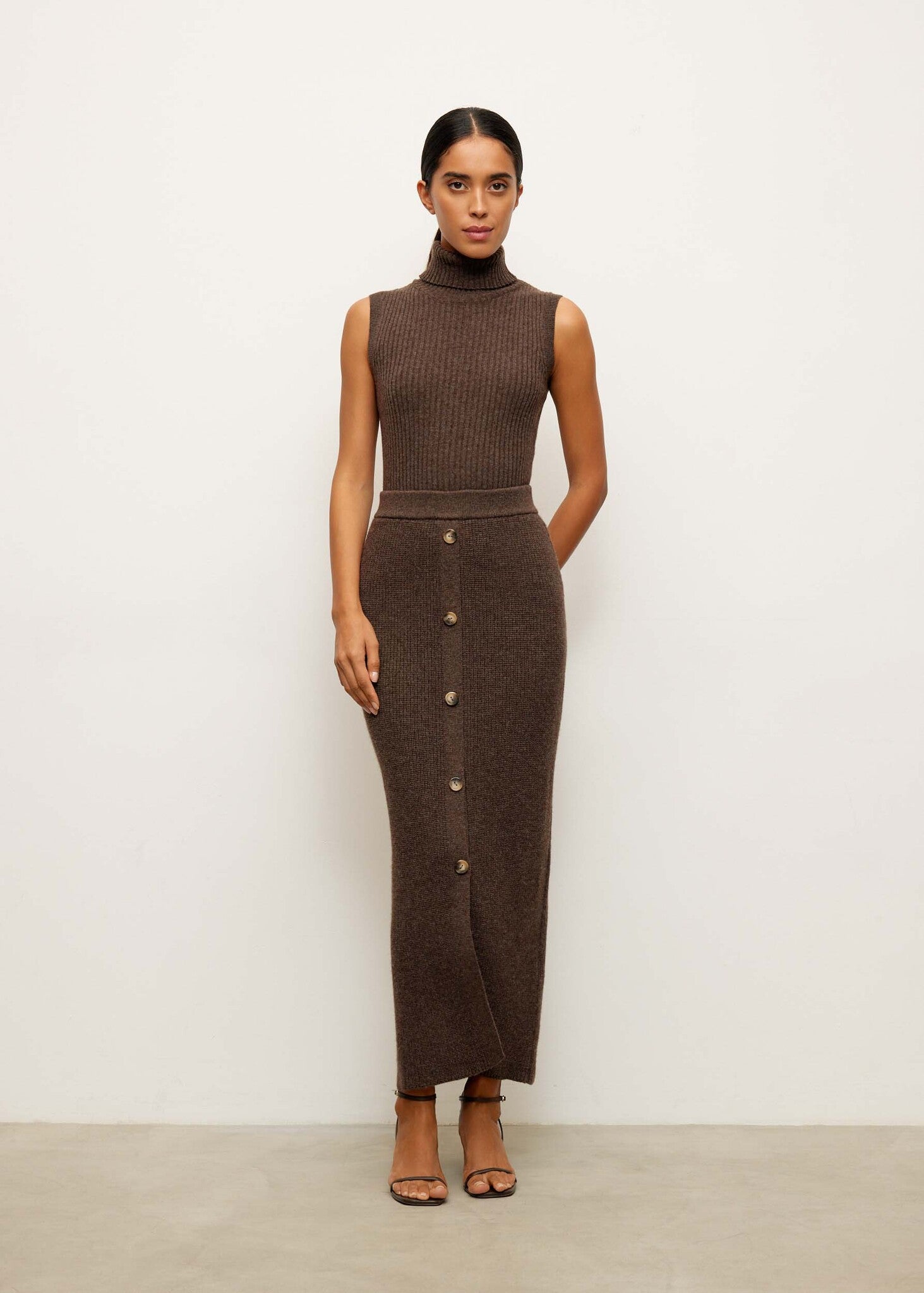 TATUM top, chocolate