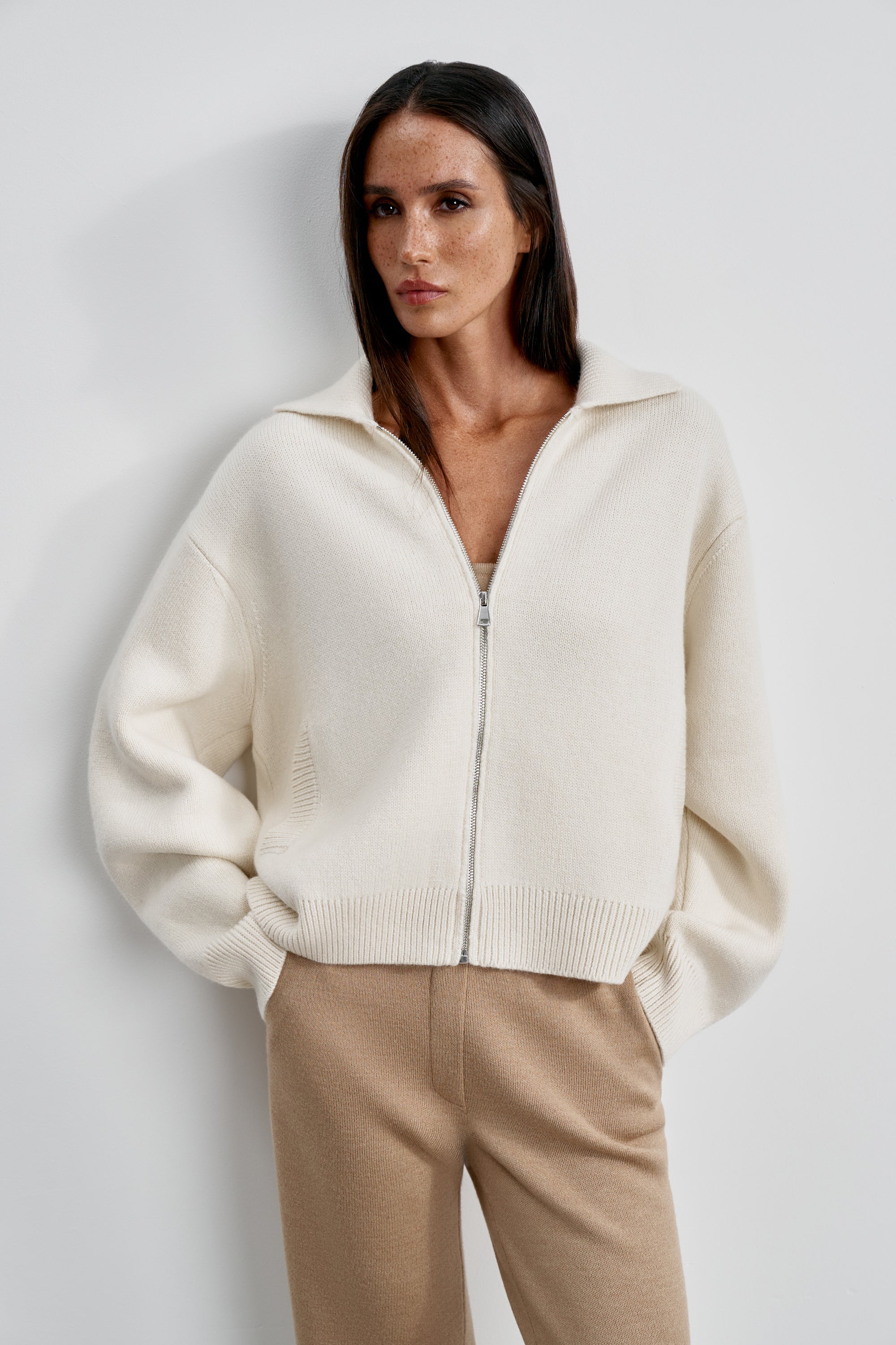 DEEMA bomber jacket, milk
