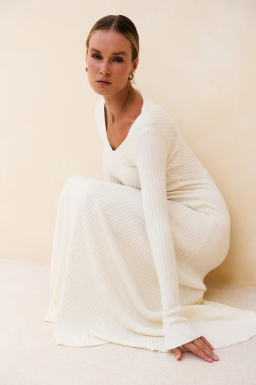 NORA wide-rib dress with flared cuffs, ivory