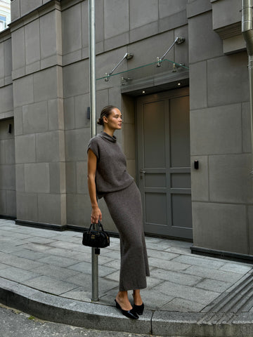 MIU high neck top in wool and alpaca, mocha