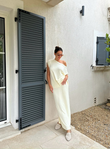 FLUFFY bouclé skirt, milk