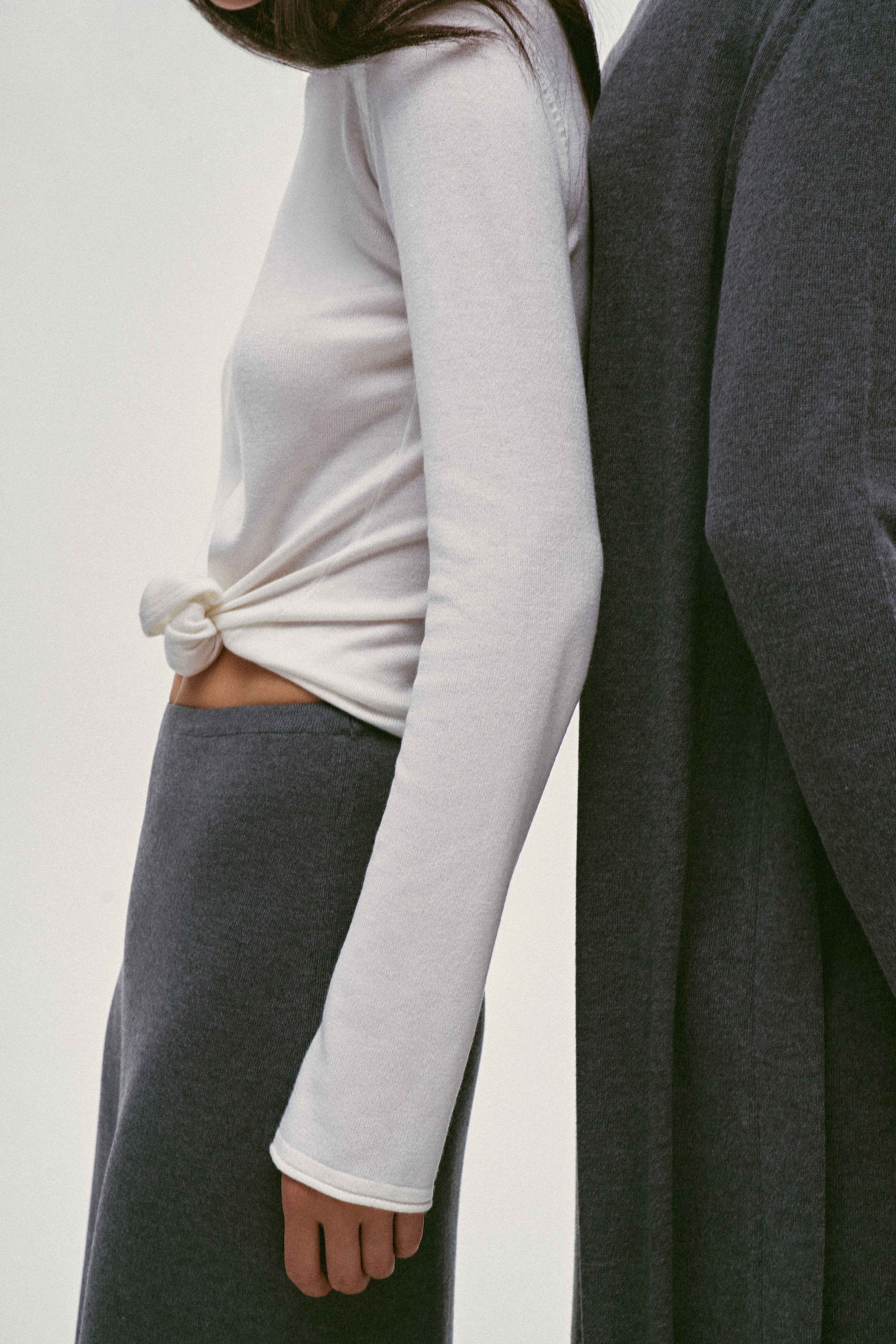 NARINA fluid knit skirt, gray melange