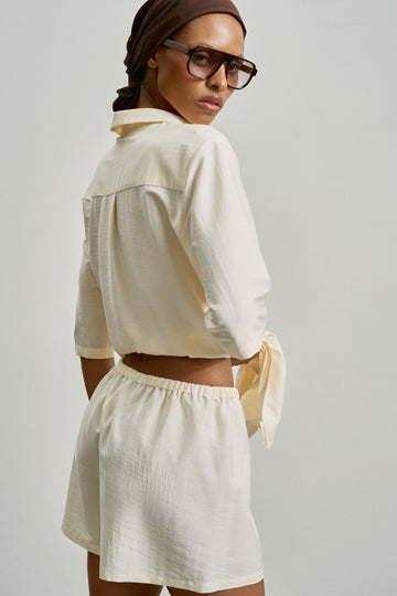 Joory straight leg high waist lyocell shorts, vanilla