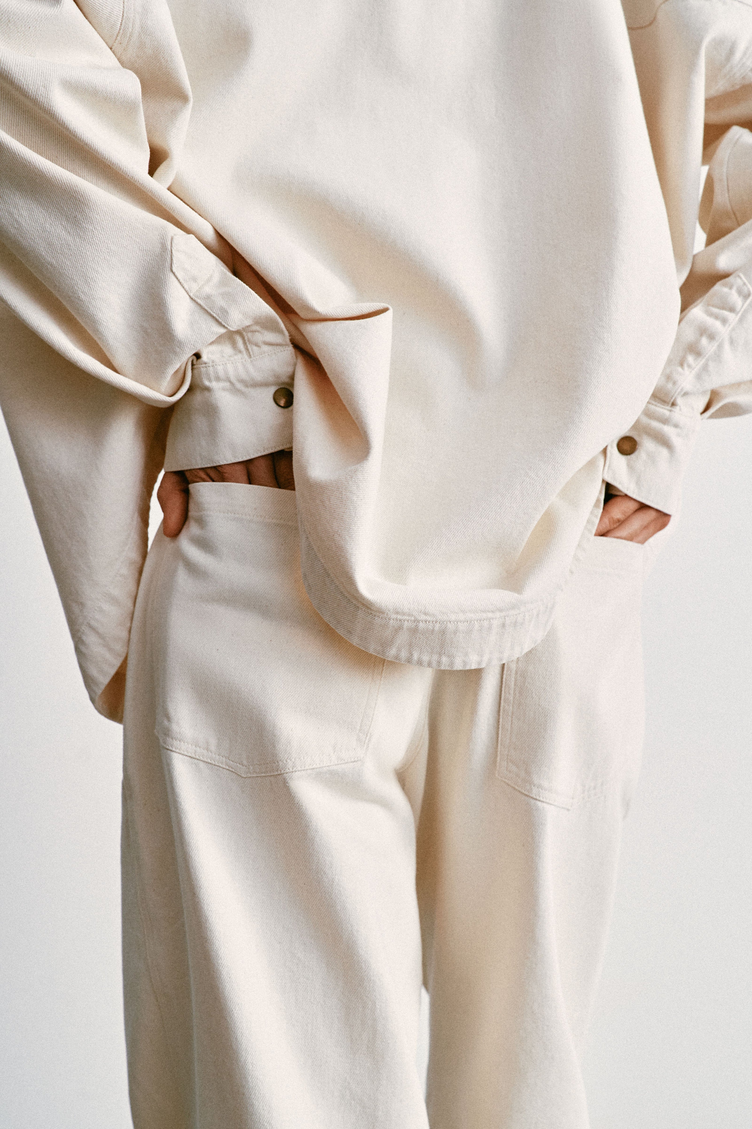 TANA high-waist cropped pants, milk