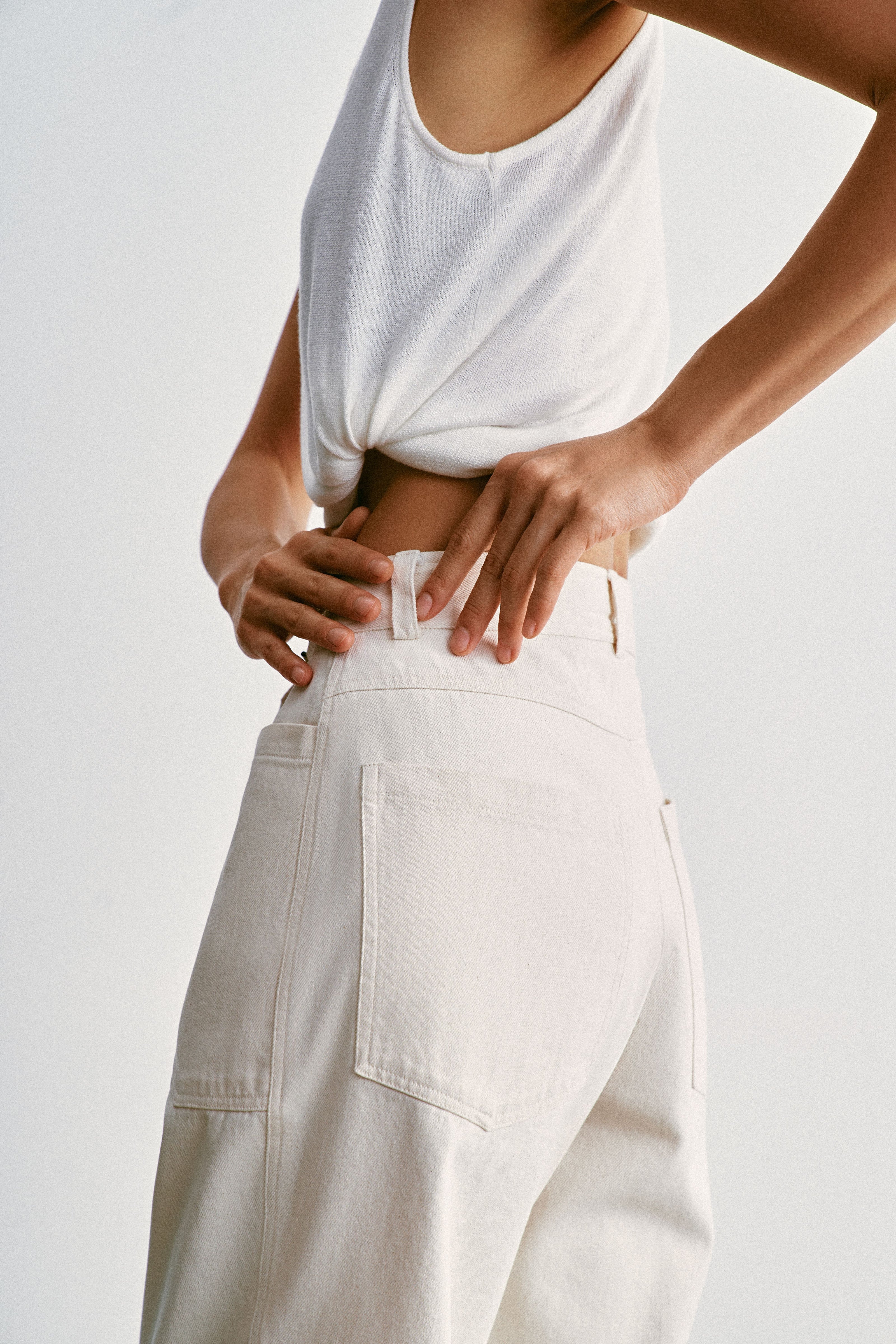 TANA high-waist cropped pants, milk