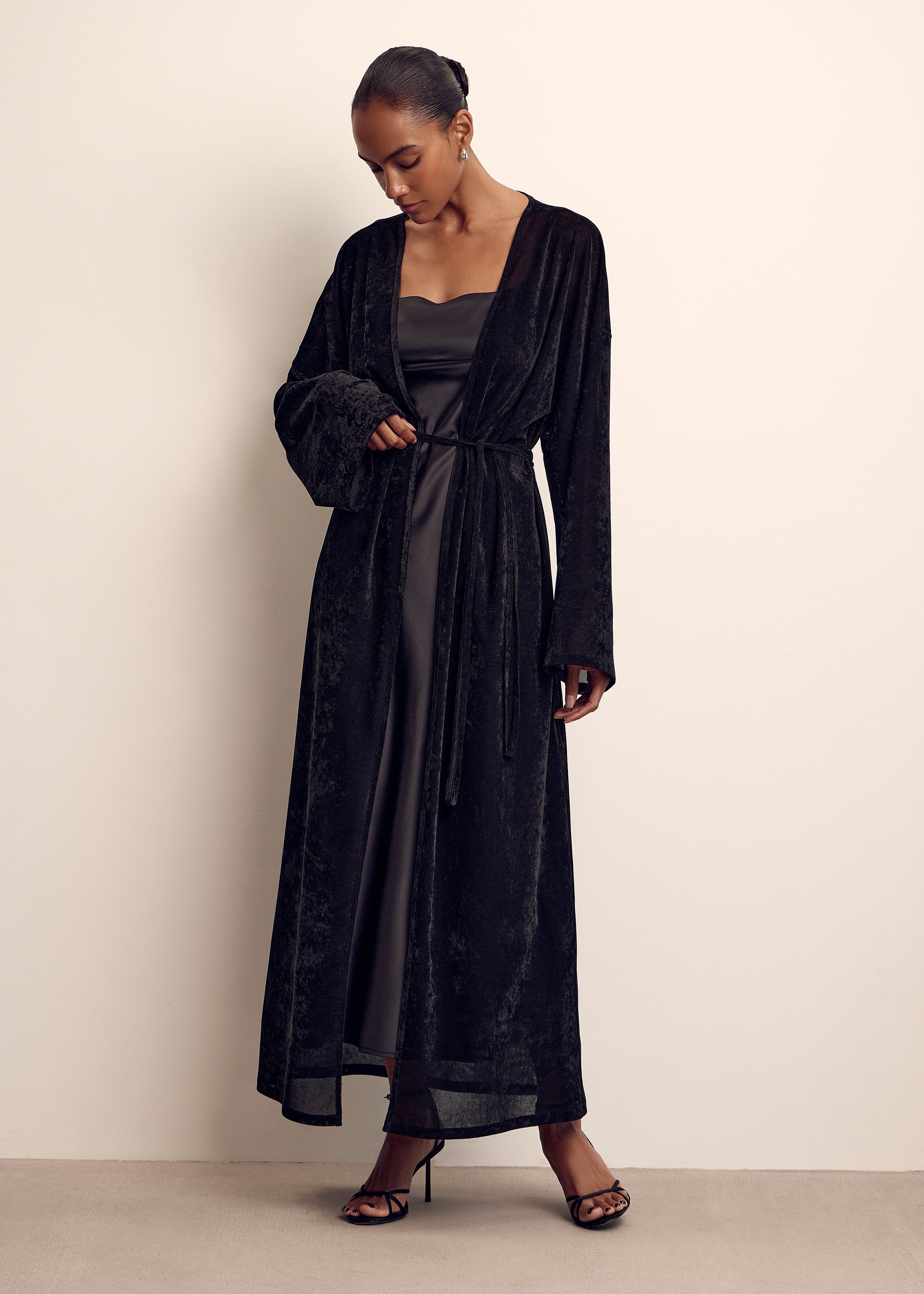 DALIYA cape, black