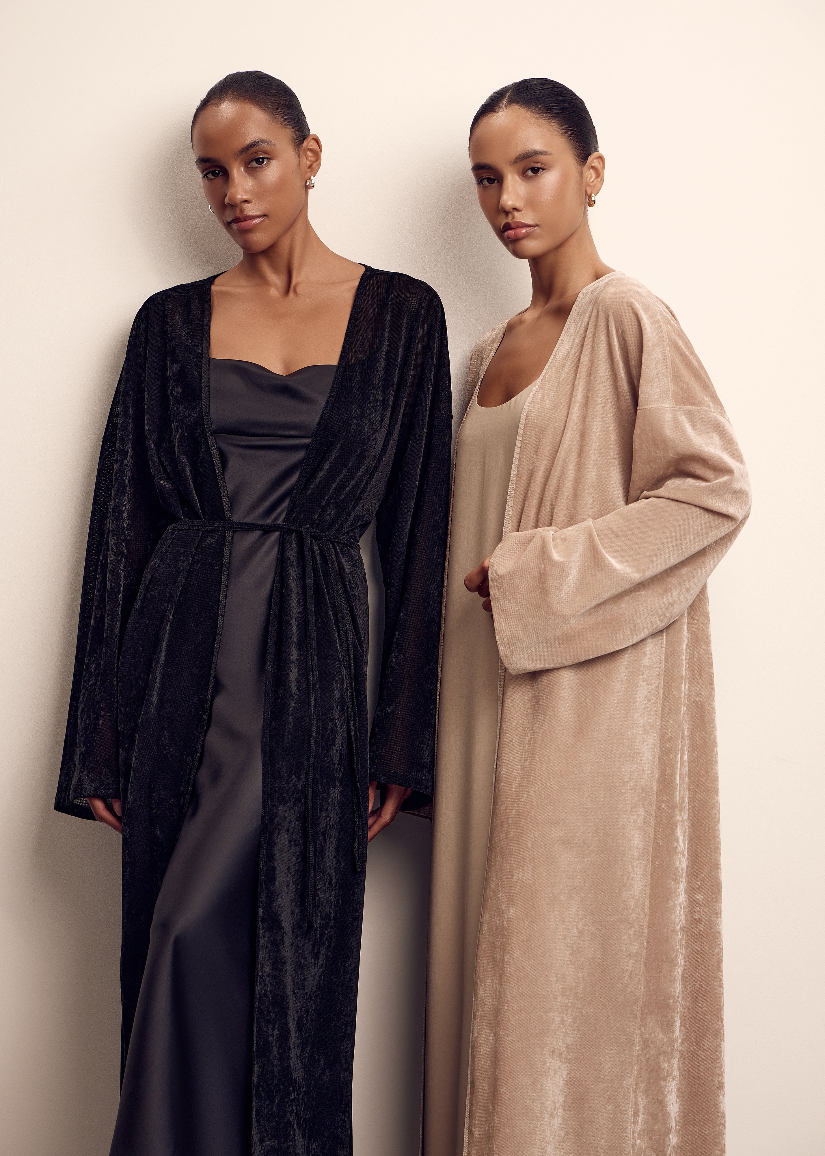 DALIYA cape, black