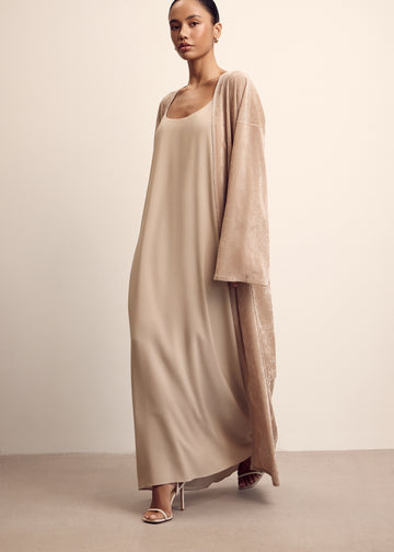 DALIYA velvet texture cape, powder