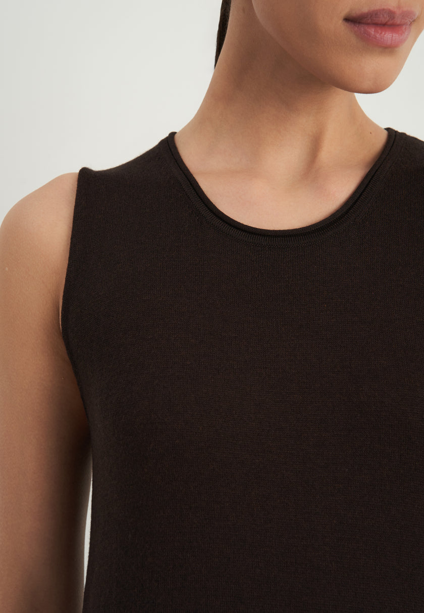 NARINA round neck dress, dark chocolate