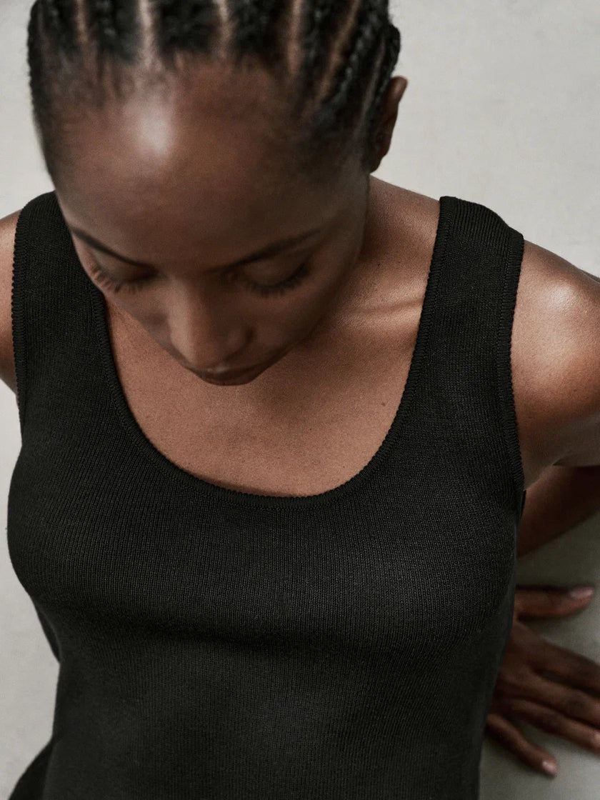 ESSENTIAL top, black