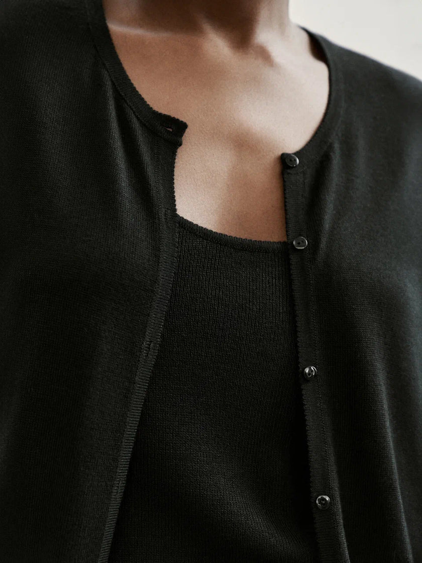 ESSENTIAL cardigan, black