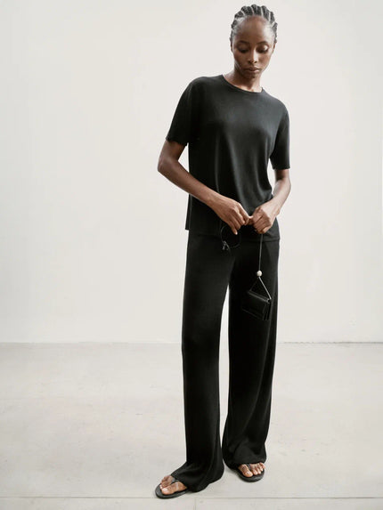 ESSENTIAL sweater, black