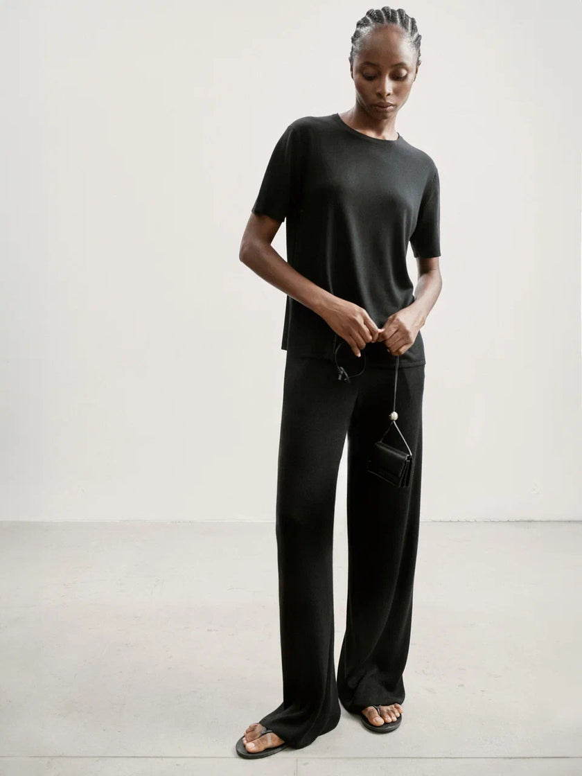 ESSENTIAL sweater, black