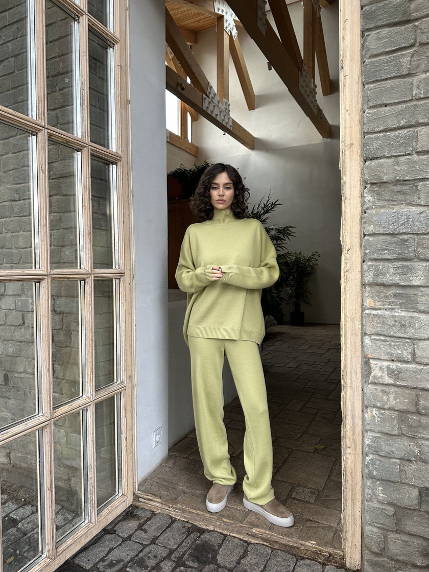 WEEKEND sweater, anise