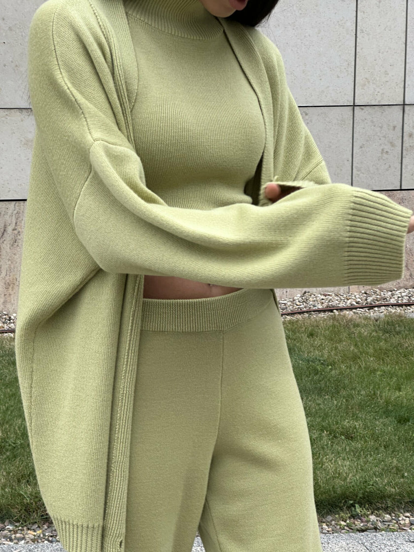 WEEKEND pants, anise