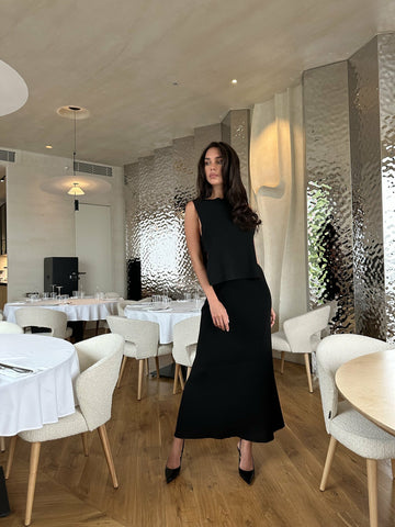 SAVANNAH textured-hem skirt, black