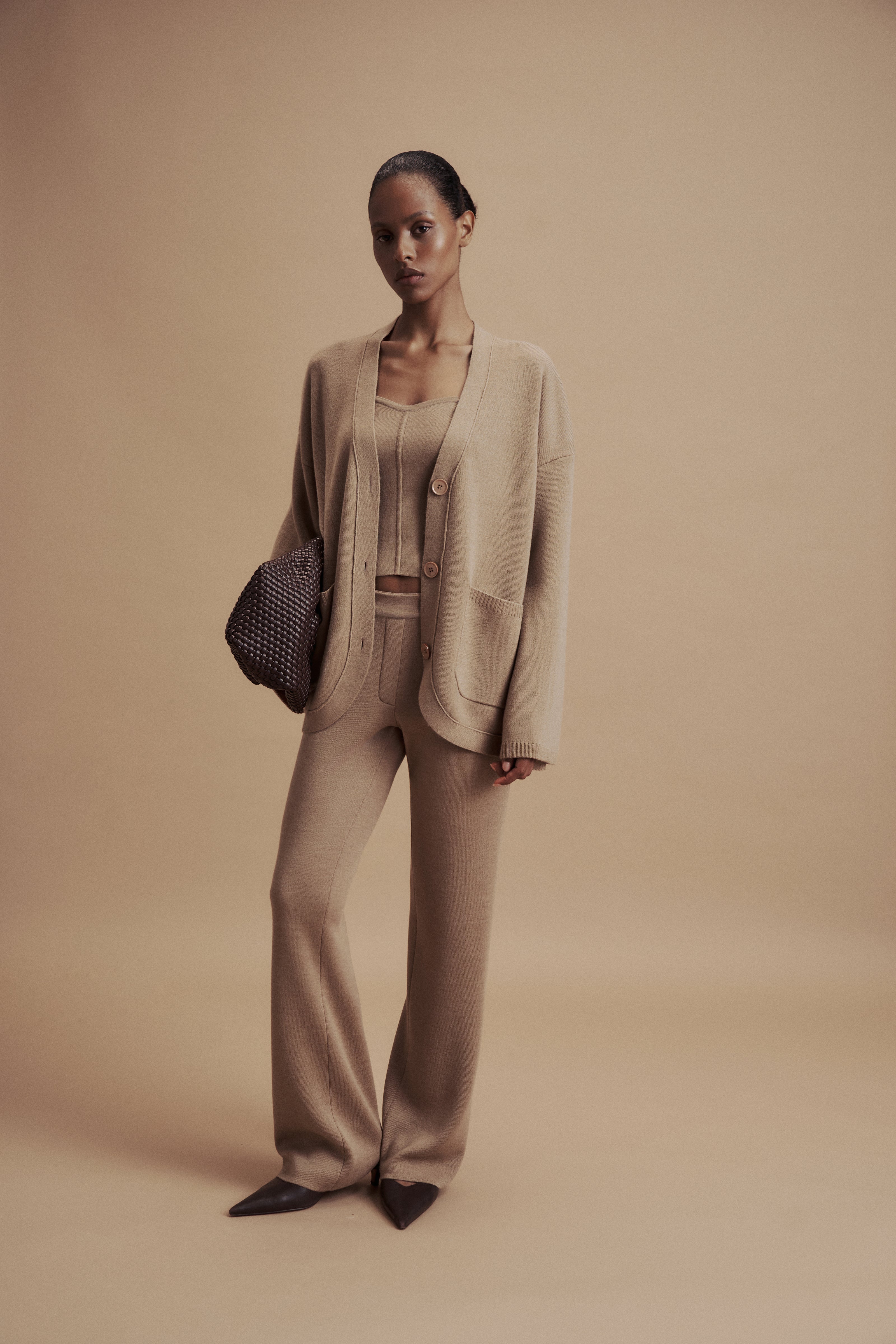 LEO straight leg classic cut merino wool pants, beige