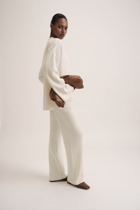 LEO straight leg classic cut merino wool pants, milk
