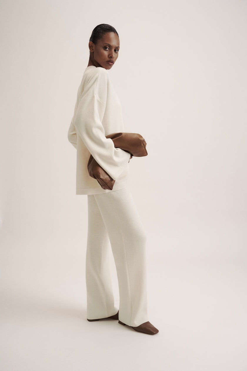 LEO straight leg classic cut merino wool pants, milk