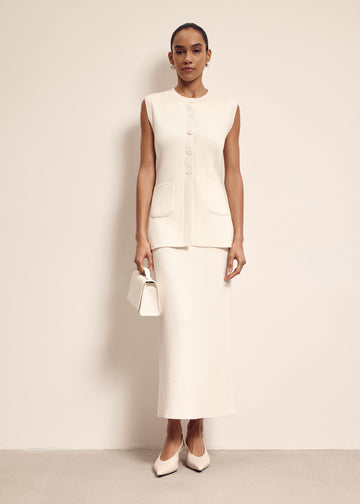 VALERA longline vest with pockets, milk