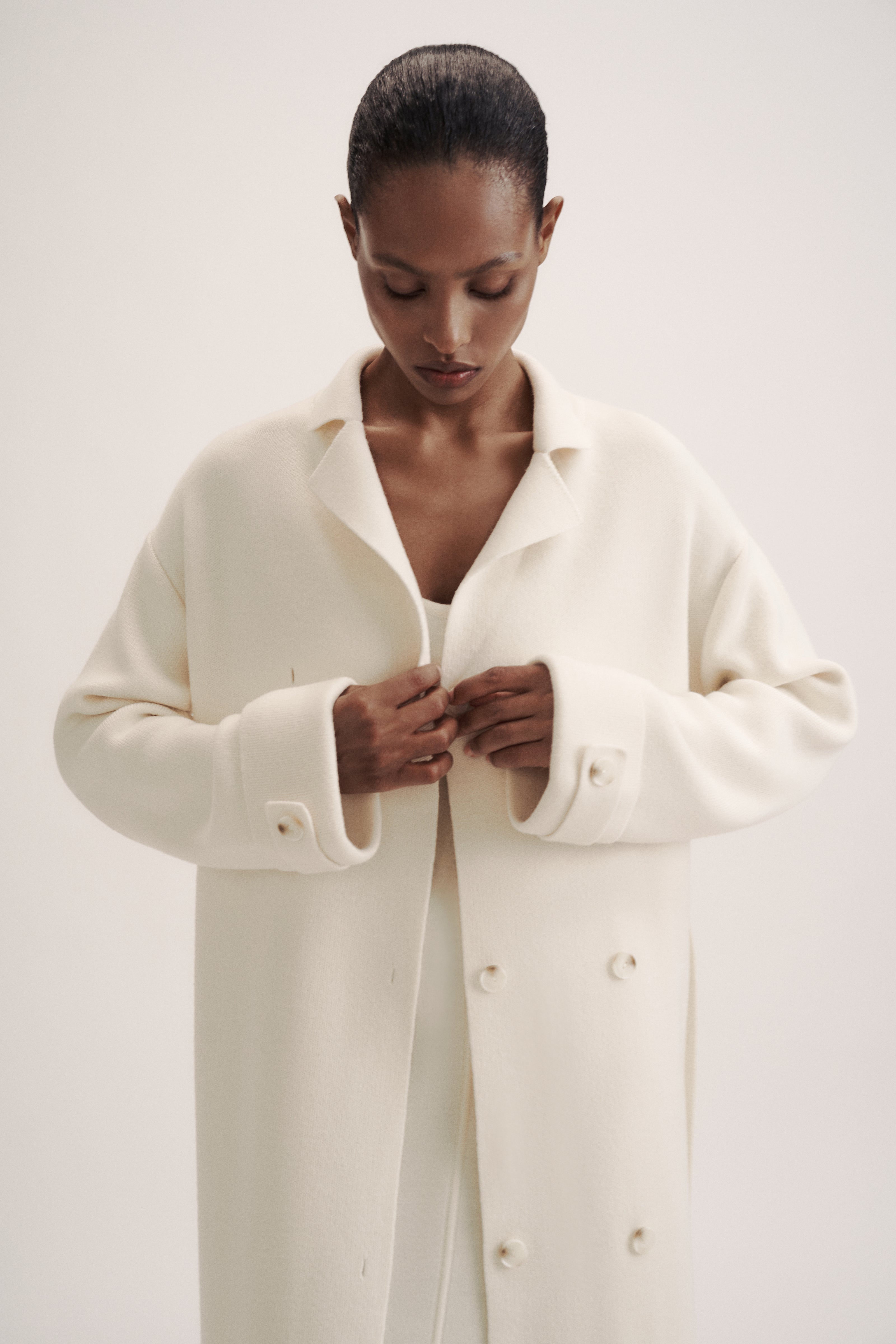 LEO belted coat-cardigan in merino wool, milk