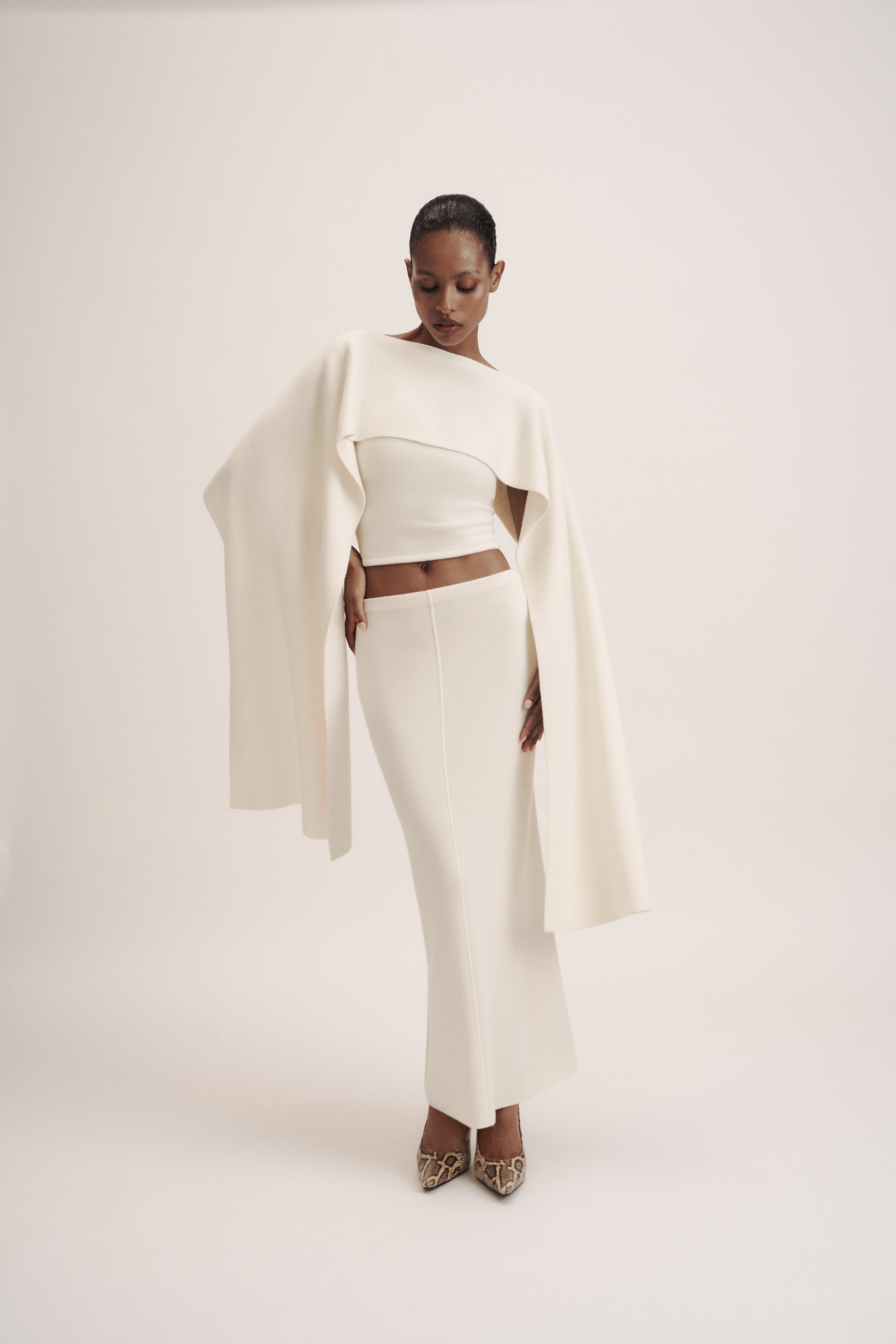 LEO fitted skirt in merino wool, milk