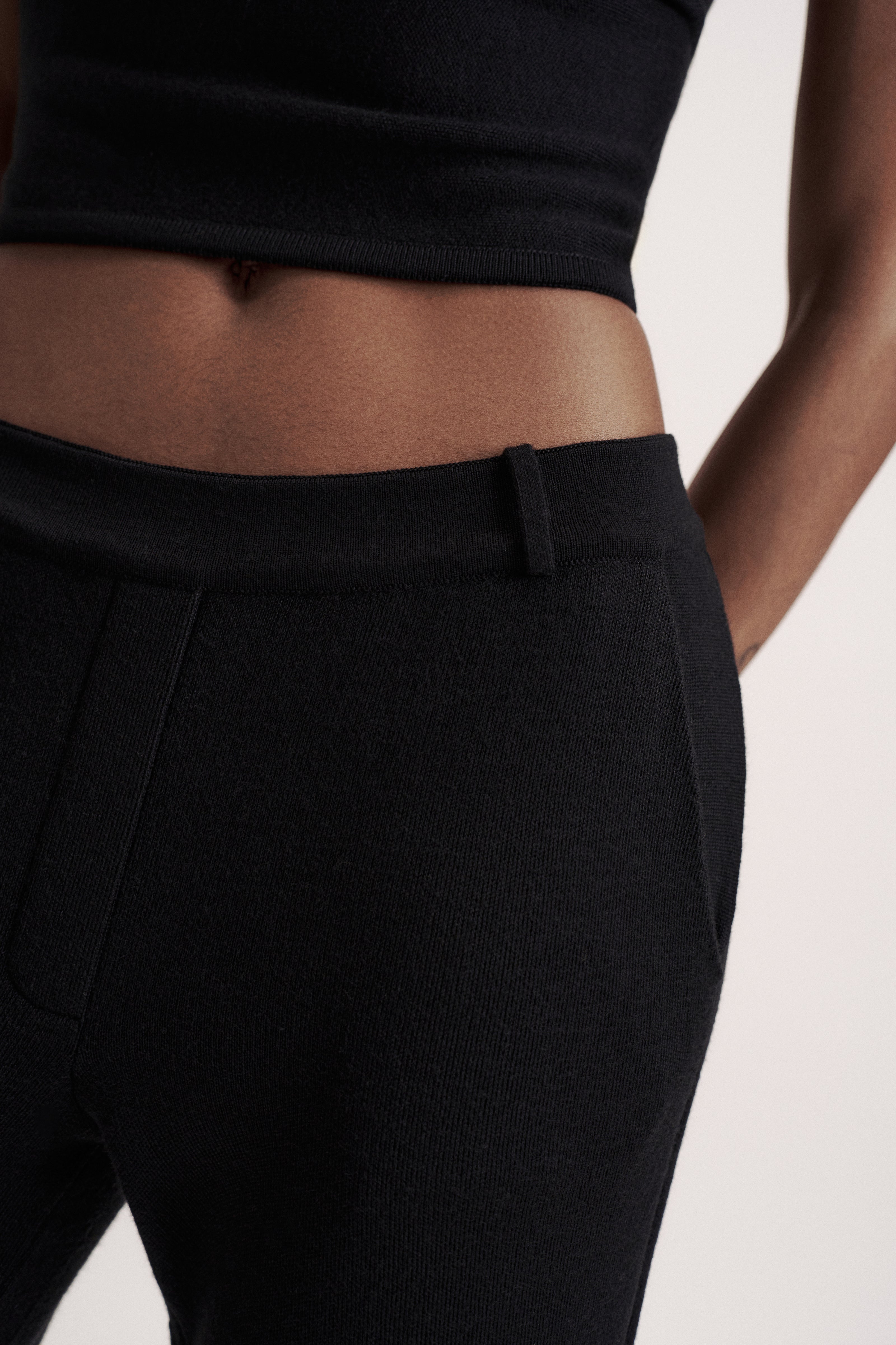 LEO straight leg classic cut merino wool pants, black