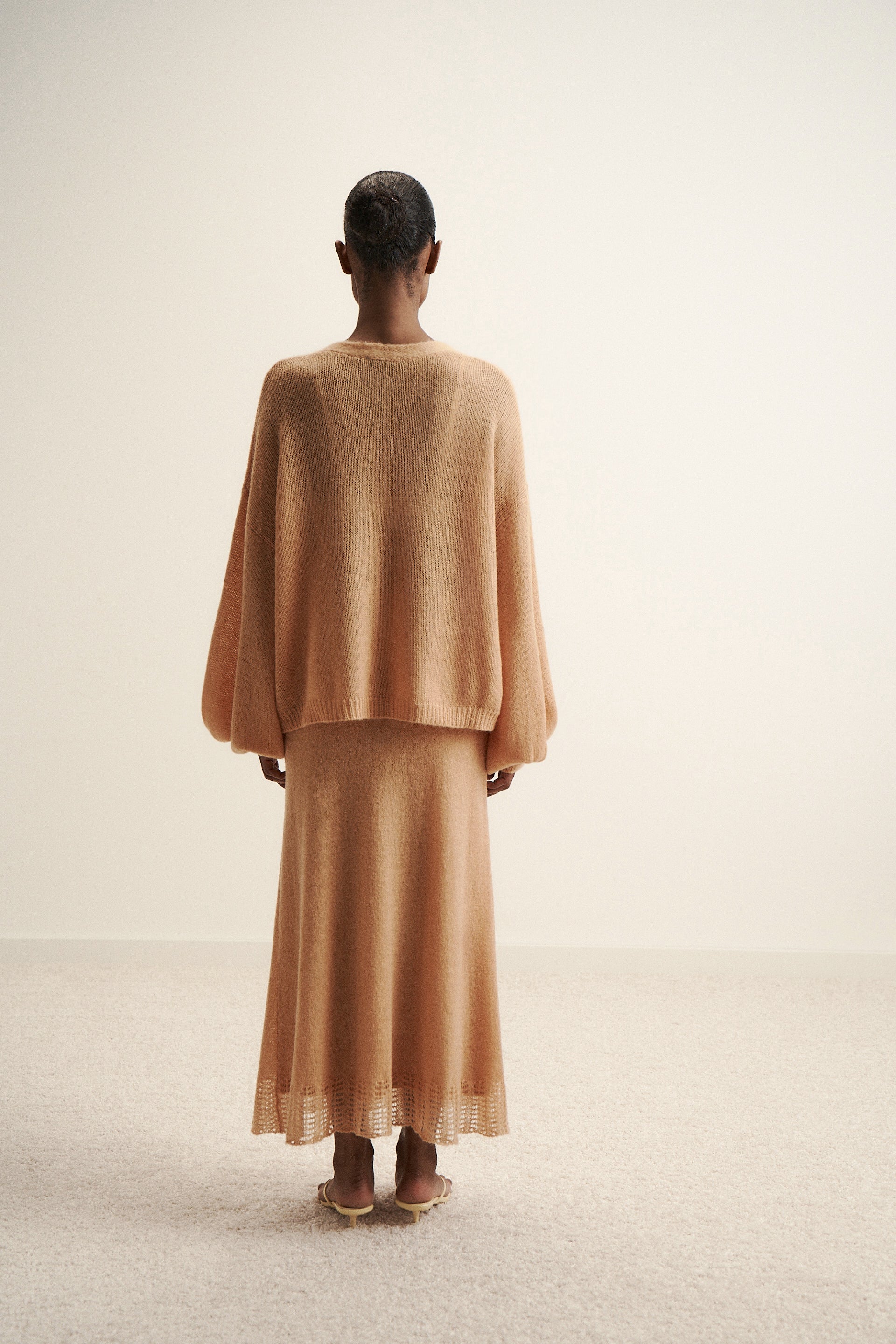 DIORA alpaca cardigan with balloon sleeves, peach